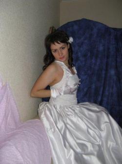 Russian brides pose  94/114