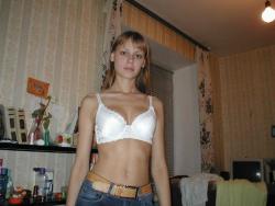 Russian amateur girl serie 300 (5 pics)