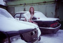 Russian amateur girl serie 282 - on snow 20/80