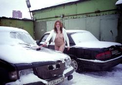 Russian amateur girl serie 282 - on snow 30/80