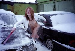 Russian amateur girl serie 282 - on snow 31/80