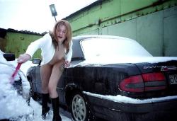 Russian amateur girl serie 282 - on snow 43/80