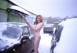 Russian amateur girl serie 282 - on snow 61/80