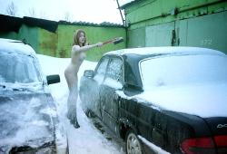 Russian amateur girl serie 282 - on snow 77/80