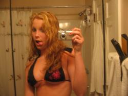 Selfshot - girlfriend flashing  22/33