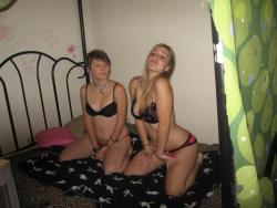 Young slut and her friends  21/136