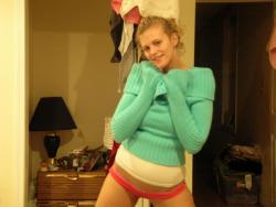 Blonde cute teen shows hot body  32/36