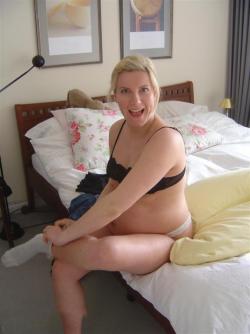 Blonde pregnant wife shows herself naked at home  7/7