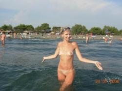 I love the nudist beach  13/50