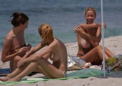 Pikotop - very nice girls naked at beach 62/85