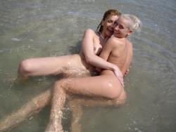 Pikotop - very nice girls naked at beach 66/85