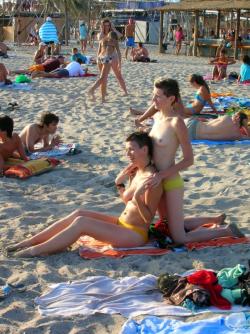 Russian and ukrainian girls on beach kazantip 1/116