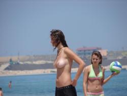 Russian and ukrainian girls on beach kazantip 4/116