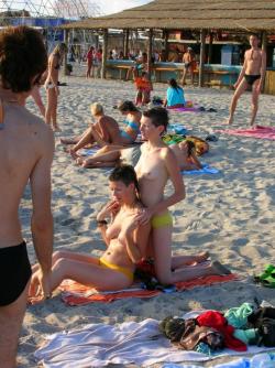 Russian and ukrainian girls on beach kazantip 29/116