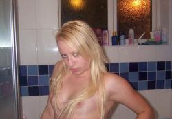 Hot blonde teenslut 2/65