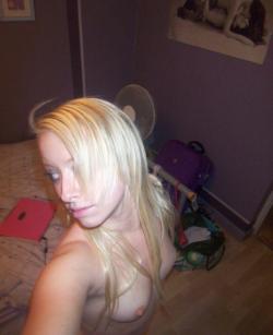 Hot blonde teenslut 60/65