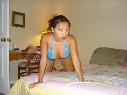 Amateur latina shows her body 39/41