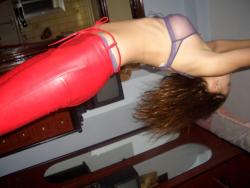 Girlfriend likes to pose sexy 66/70