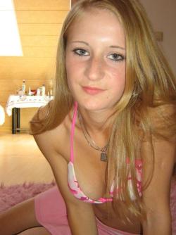 I love this blonde teen slut 47/58