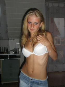 I love this blonde teen slut 50/58