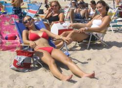 Beach bikini cameltoe 6 (amateur) 4/15