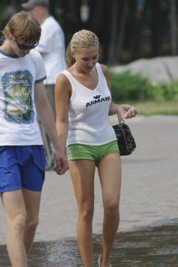 Street cameltoe 24/45