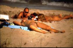 Nudist at the beach 35/58