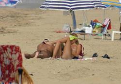 Nudist at the beach 43/58