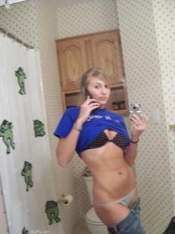 Selfshot pics - amateur white girl posing  3/35