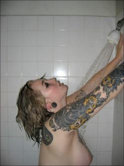 Dalila tatuada - girlfriend with tatoo 1/42