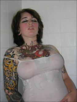 Dalila tatuada - girlfriend with tatoo 2/42