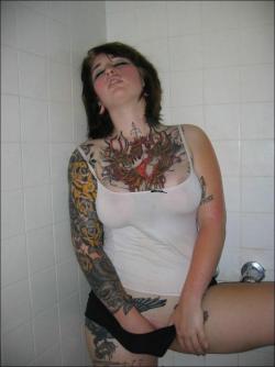 Dalila tatuada - girlfriend with tatoo 31/42