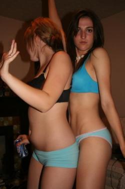 Drunk emo bailys girls nite bra n panty party 45/50