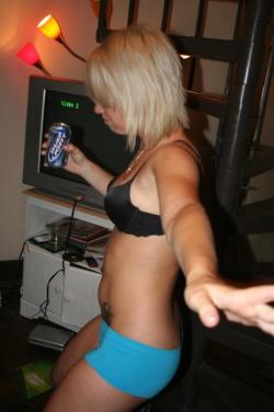 Drunk emo bailys girls nite bra n panty party 44/50