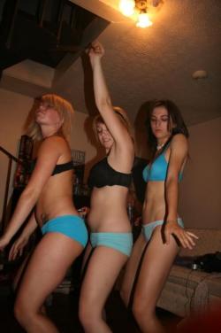 Drunk emo bailys girls nite bra n panty party 46/50