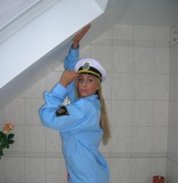 Swedish police girl (7 pics)