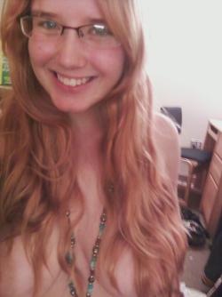 Redhead selfshot 18/19