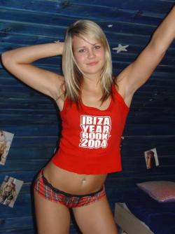 4 teens posing nn 43/53