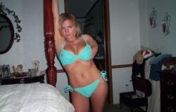 Chubby blonde milf 1/12