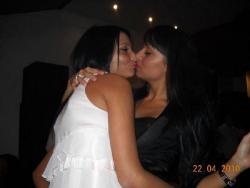 Amateur lesbian kisses 03 117/143