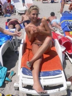 Amateur hot german in italy beach 12/35