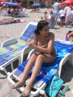 Amateur hot german in italy beach 13/35