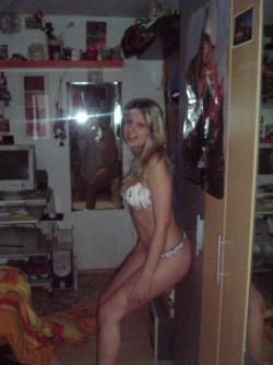 Amateur nice blonde 74/90