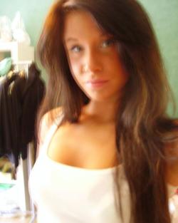 Amateur sweet teen 57/64