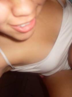 Sweet latino teen sexting 15/32