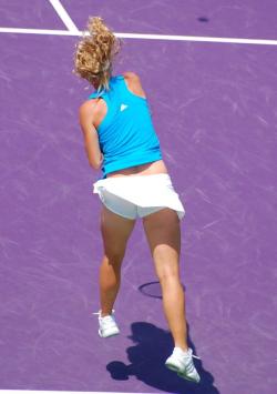 Caroline wozniacki  23/135