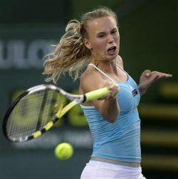 Caroline wozniacki  65/135