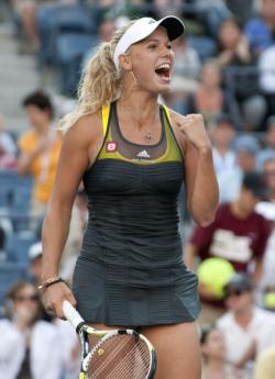 Caroline wozniacki  82/135