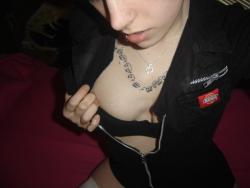 Goth hottie stripping and spreading 33/34