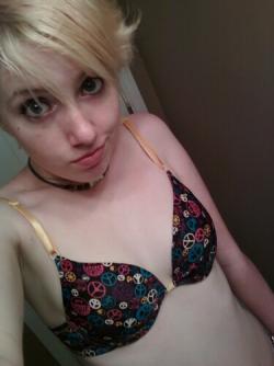 Blonde teen selfpics 41/53